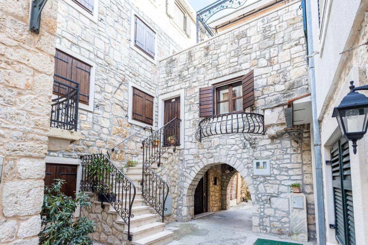 Stone House Srida Baška Voda Exterior foto